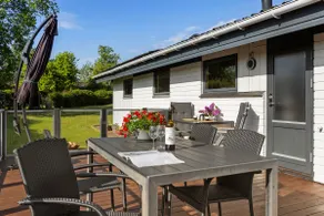 Idyllic summer house near both the beach and the forest - Image 4