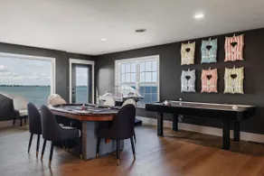 Bayside Brick | Lakefront • Sleeps 20 • Hot Tub - Image 2