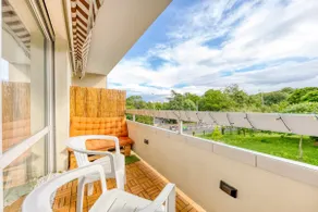 Modern 2-bedroom in Évry | Balcony | Ideal for Professionals & Families - Image 5
