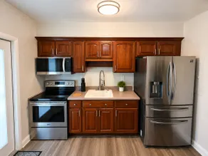 Coconut Grove Area - Huge Yard - Sleeps 6 - Image 3