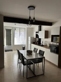 Very nice renovated apartment. - Image 2
