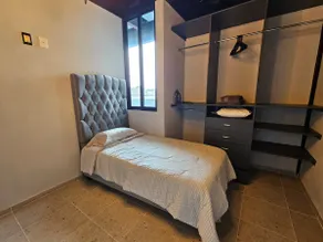 Apartment in an amazing location for work. - Image 5