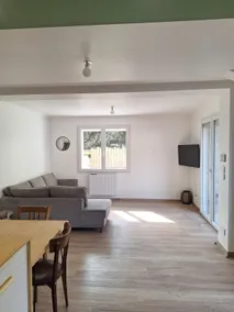 Ground floor apartment with garden - Image 3