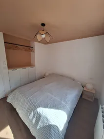 Ground floor apartment with garden - Image 5