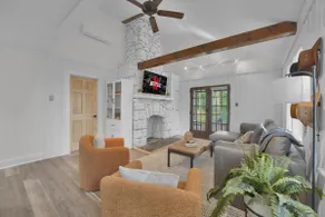 Boutique Farm Stay | 30 Acres & Baby Goats - Image 4