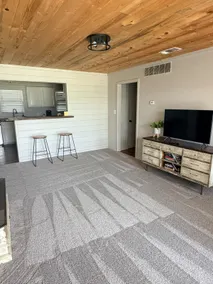 The Golden Pine House - Image 5