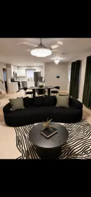 Updated Spacious Group Retreat - Image 2