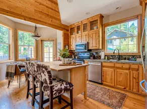 NEW! Mt Hood Escape Pool, Bunk Room & Dogs Okay - Image 4