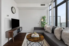 Sky High Living in Toronto’s Best Location - Image 4