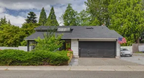 Bright 4BR|2.5 Bath|EV charger|AC|Great Location - Image 2