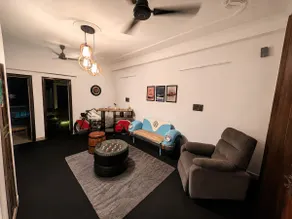 The Ether Oasis
Jacuzzi-Theater-Garage lounge - Image 4