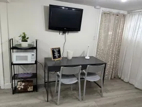 Simple, clean, comfortable - Image 2