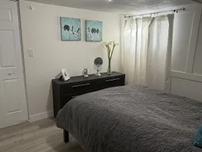 Simple, clean, comfortable - Image 5