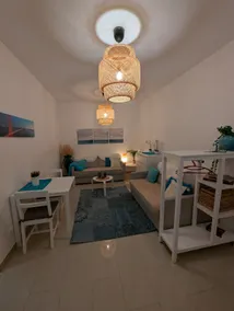 Cozy studio- stylish & comfortable - Image 2