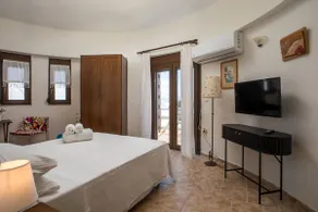 Cosy studio ARMONIA for 2 persons with great sea views in Rhodes-Ialysos - Image 4