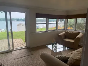 Diamond Lake Waterfront Retreat - Image 5