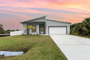 Retreat at Palm Bay Pool Home - Image 4