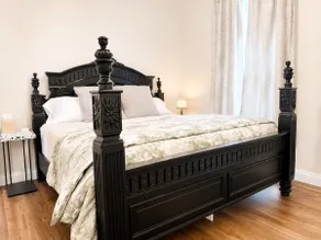 The Dickens Retreat | English Cottage Charm - Image 5
