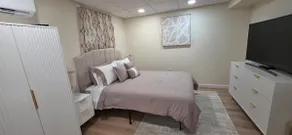 Private Basement Apartment with Private entrance - Image 5