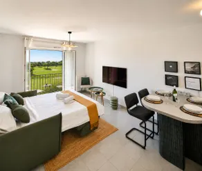 Between golf course and swimming pool * 30 min. to beaches - Image 5