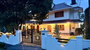 Ann's Villa, Family Getaway & Event-Friendly Villa - Image 4