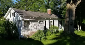 Wake-N-Lake Cottage - Image 4