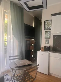 Izida Palace Apartments - Image 2