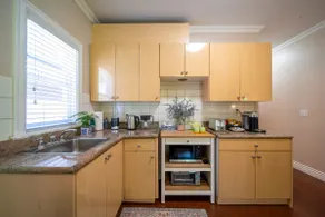 Private 2BR Guest Suite w/ Separate Entry near YVR - Image 5