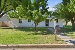 Granny's House - Comfortable Pet Friendly Home - Image 3
