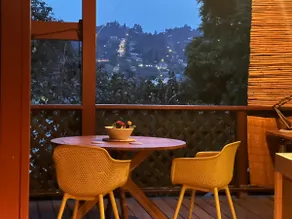 Hidden gem w/ spa tub - Image 2