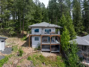Waterfront Escape with Hot Tub & Epic Sunset Views - Image 5