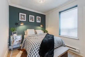 Cozy 1BR Toronto Stay Near Transit & Dining - Image 2