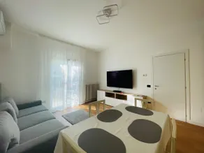 Elegant apartment within walking distance of the center - Image 3