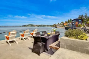 Waterfront Cabin w/ Stunning Sound Views - Image 2