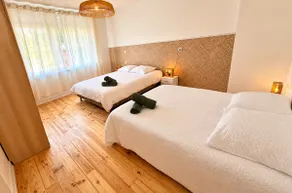 Merlebach • Spacious 2BR • 3 Beds • A/C - Image 3