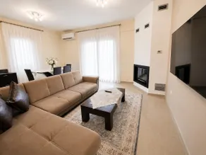 Lirtzis Luxury Villa - Image 5