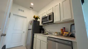 Private Stay Near Disney & Legoland - Orlando Fl - Image 3