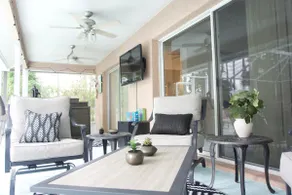 2 Suite Bdr Pool Tiki Bar Game Room Mins to Beach - Image 4