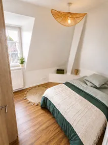 Unusual apartment, very central with an elevator - Image 2
