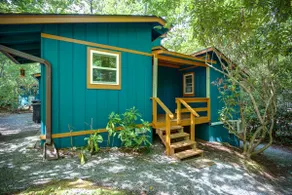 ”Teddy's Rest”: Cozy Wooded Cottage in Land Harbor - Image 2