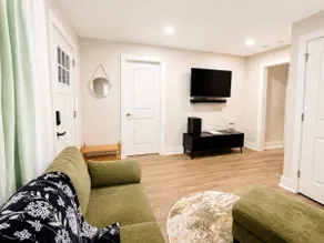 Noble Nest | Fenced Yard + Grill | Downtown Selma - Image 4