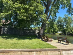 Cute house on the river - Image 2