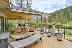 Pool & Dual Decks! Modern Trinity River Retreat - Image 2