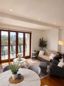 Stylish 2BR Balmain Home w/ Stunning City Views - Image 3
