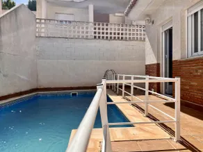 Casa com Jardim e Piscina Privativa - Image 3