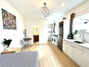 Cozy new renovated studio, full private yard suite, with AC - Image 5
