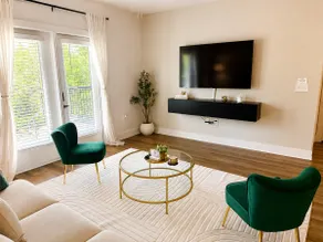 Luxury 2BR | Minutes to Downtown | BeltLine access - Image 3