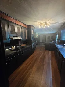 The Rusty Buckle: Cozy Western 3BR Near AgriCenter - Image 3
