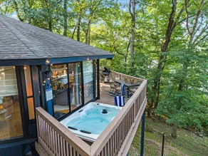 The Sanctuary | Lakefront, Hot Tub, Dock & Kayaks - Image 3