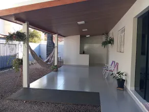 House with balcony and large, private, secure courtyard. - Image 3